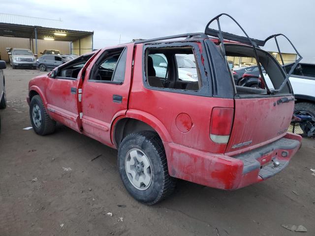 1GNDT13W42K228712 - 2002 CHEVROLET BLAZER RED photo 2