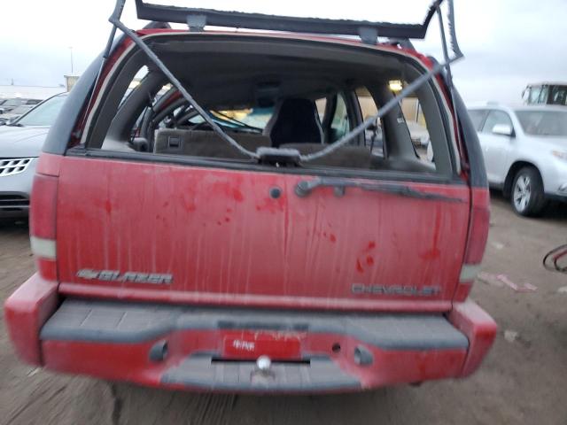 1GNDT13W42K228712 - 2002 CHEVROLET BLAZER RED photo 6