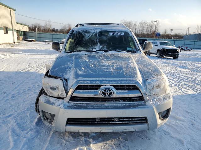 JTEBU14R58K012135 - 2008 TOYOTA 4RUNNER SR5 SILVER photo 5