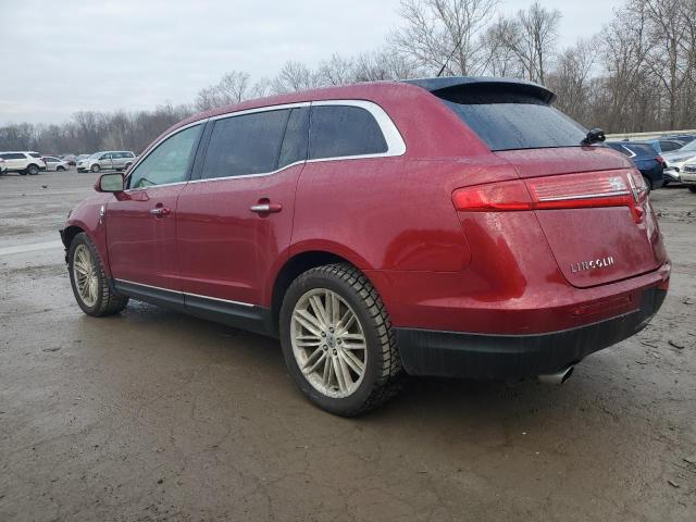 2LMHJ5AT6DBL56267 - 2013 LINCOLN MKT RED photo 2