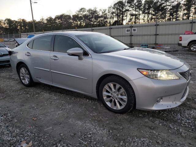 JTHBW1GG1D2005975 - 2013 LEXUS ES 300H SILVER photo 4