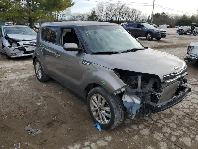 KNDJP3A57J7528347 - 2018 KIA SOUL + SILVER photo 4