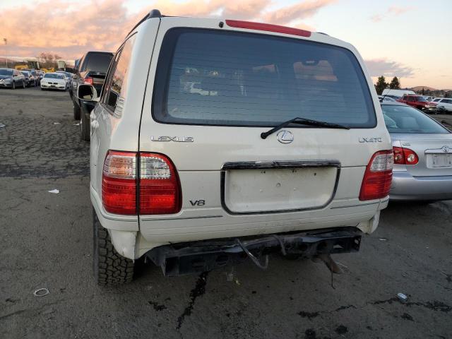 JTJHT00W913502517 - 2001 LEXUS LX 470 WHITE photo 6