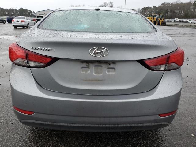 5NPDH4AE7FH575946 - 2015 HYUNDAI ELANTRA SE SILVER photo 6