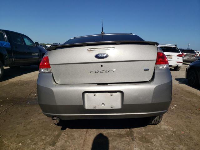 1FAHP33N48W237547 - 2008 FORD FOCUS SE SILVER photo 6