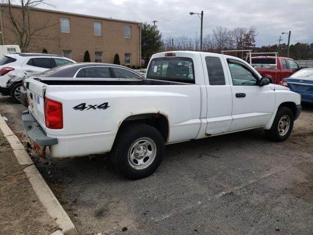 1D7HW22K16S647022 - 2006 DODGE DAKOTA ST WHITE photo 3