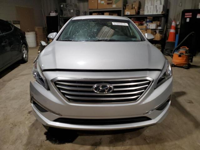 5NPE24AF8FH185095 - 2015 HYUNDAI SONATA SE SILVER photo 5