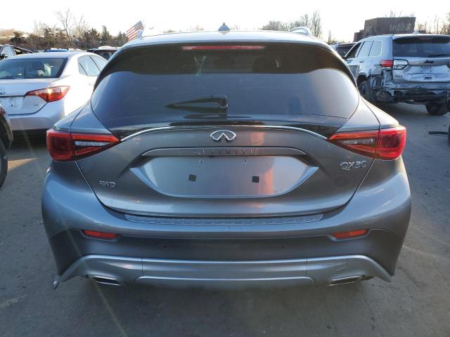 SJKCH5CR8HA023882 - 2017 INFINITI QX30 BASE GRAY photo 6