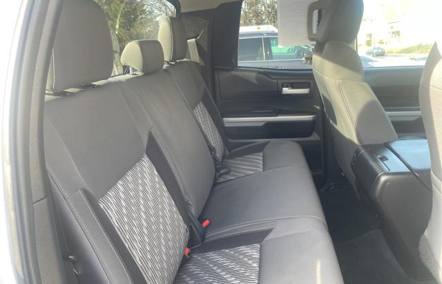 5TFUY5F12MX002725 - 2021 TOYOTA TUNDRA DOUBLE CAB SR/SR5 WHITE photo 6