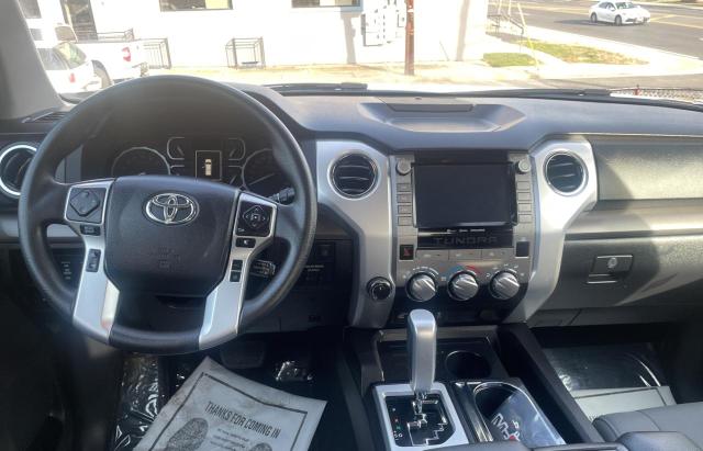 5TFUY5F12MX002725 - 2021 TOYOTA TUNDRA DOUBLE CAB SR/SR5 WHITE photo 9