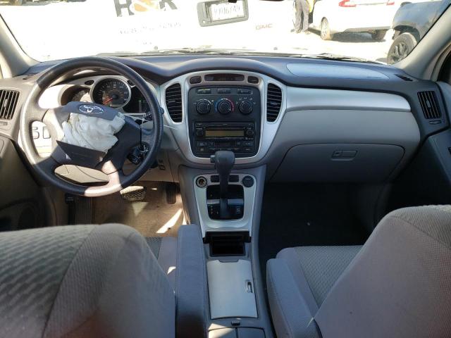 JTEDP21A540037773 - 2004 TOYOTA HIGHLANDER BASE فضي صورة 8