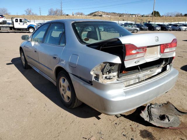 1HGCG16522A005622 - 2002 HONDA ACCORD EX SILVER photo 2