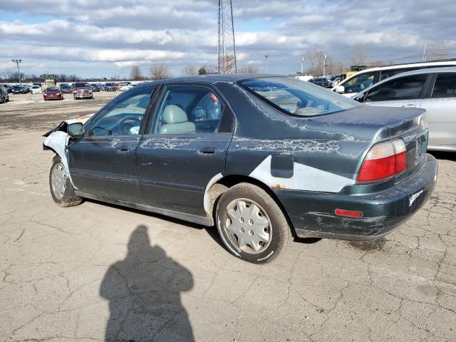 1HGCD5662VA029772 - 1997 HONDA ACCORD EX GREEN photo 2