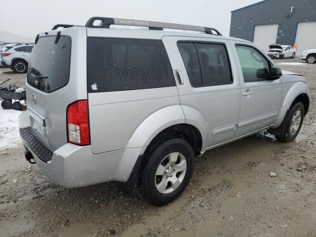 5N1AR18W55C770463 - 2005 NISSAN PATHFINDER LE SILVER photo 3