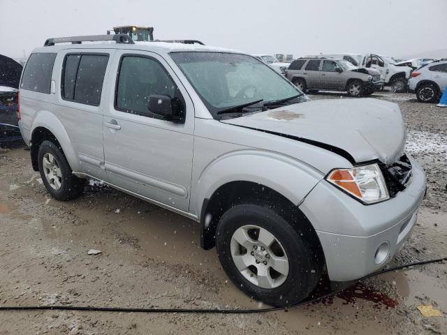 5N1AR18W55C770463 - 2005 NISSAN PATHFINDER LE SILVER photo 4