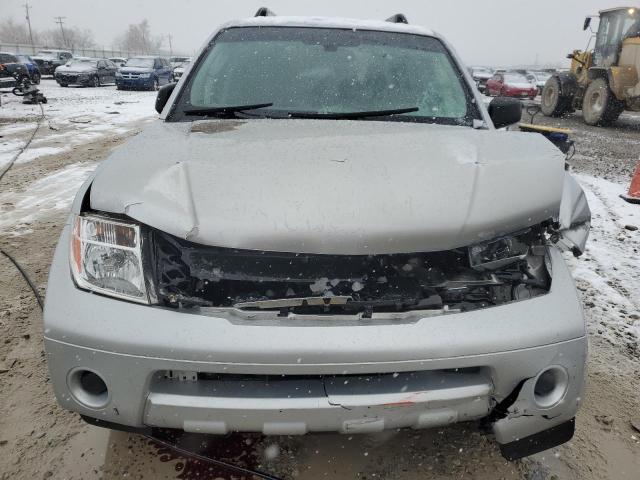 5N1AR18W55C770463 - 2005 NISSAN PATHFINDER LE SILVER photo 5