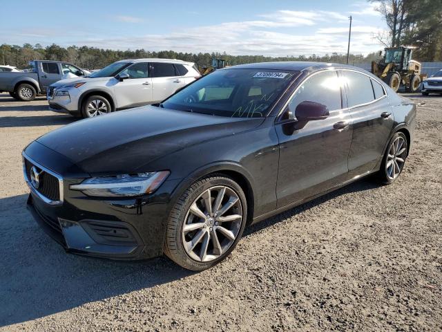 2020 VOLVO S60 T5 MOMENTUM, 