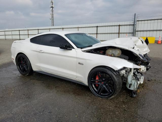 1FA6P8CF8H5239529 - 2017 FORD MUSTANG GT WHITE photo 4