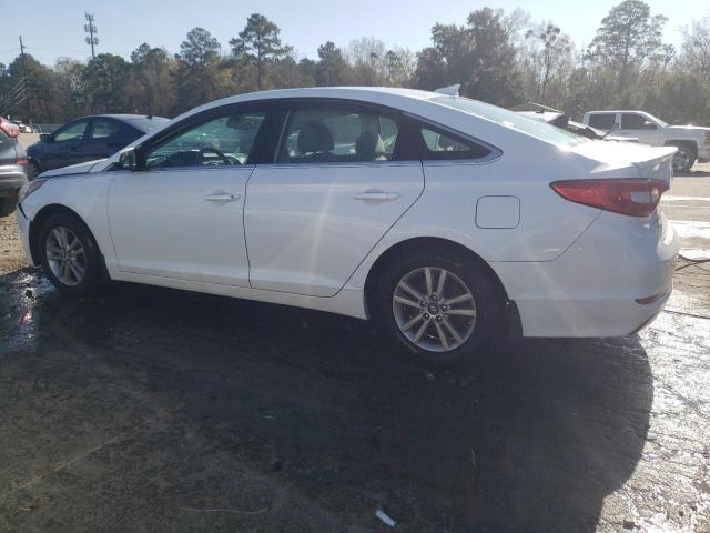 5NPE24AF0FH000926 - 2015 HYUNDAI SONATA SE WHITE photo 2