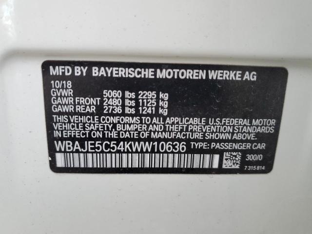 WBAJE5C54KWW10636 - 2019 BMW 540 I WHITE photo 12