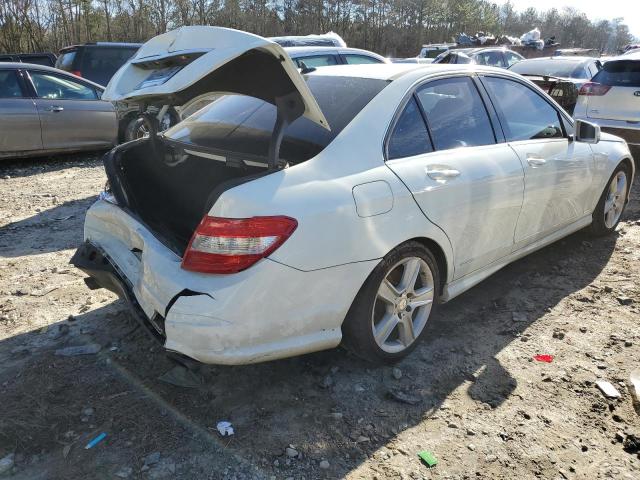 WDDGF5EB8BR184791 - 2011 MERCEDES-BENZ C-CLASS C3 300 WHITE photo 3