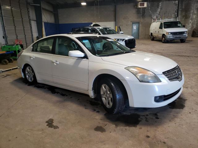 1N4AL21E09C118908 - 2009 NISSAN ALTIMA 2.5 WHITE photo 4