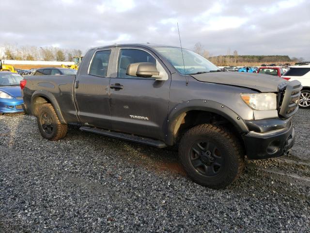 5TFRM5F16CX044962 - 2012 TOYOTA TUNDRA DOUBLE CAB SR5 GRAY photo 4