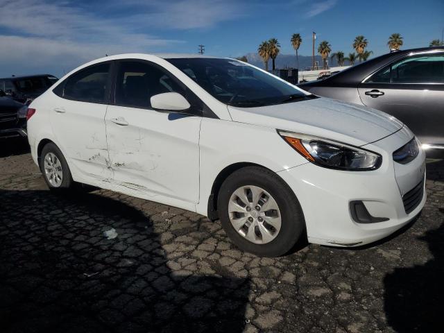 KMHCT4AE2GU045137 - 2016 HYUNDAI ACCENT SE WHITE photo 4