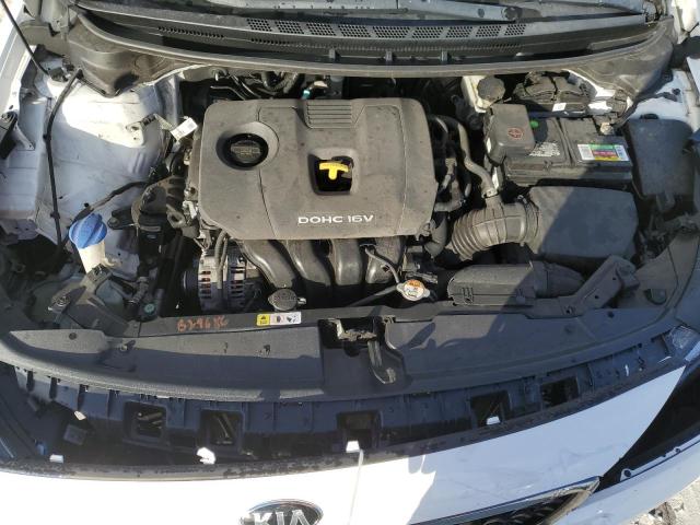 3KPFL4A77HE014680 - 2017 KIA FORTE LX WHITE photo 11