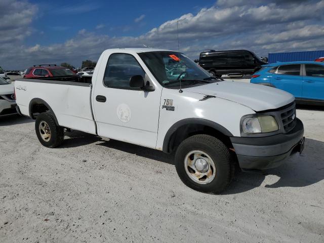 1FTRF182X2NB10061 - 2002 FORD F150 WHITE photo 4