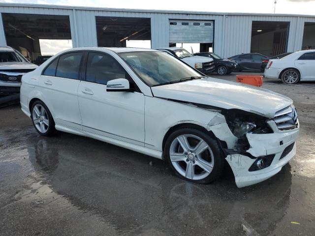 WDDGF5EB5AR119170 - 2010 MERCEDES-BENZ C 300 WHITE photo 4