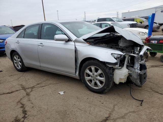 4T1BF3EK8BU658952 - 2011 TOYOTA CAMRY BASE SILVER photo 4