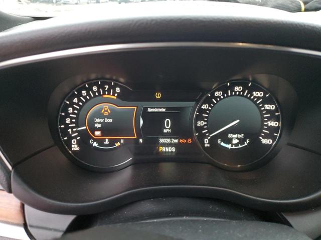 5LMCJ2D97JUL18991 - 2018 LINCOLN MKC SELECT Weiß Foto 9