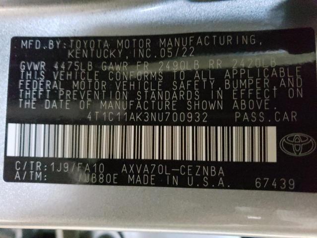 4T1C11AK3NU700932 - 2022 TOYOTA CAMRY LE SILVER photo 13