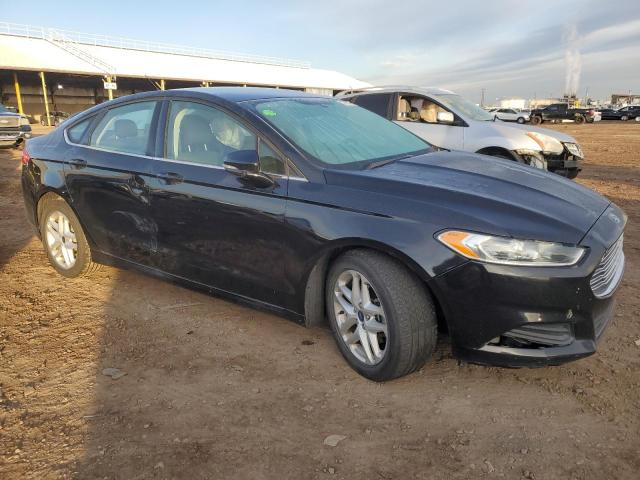 3FA6P0H72GR241064 - 2016 FORD FUSION SE BLACK photo 4