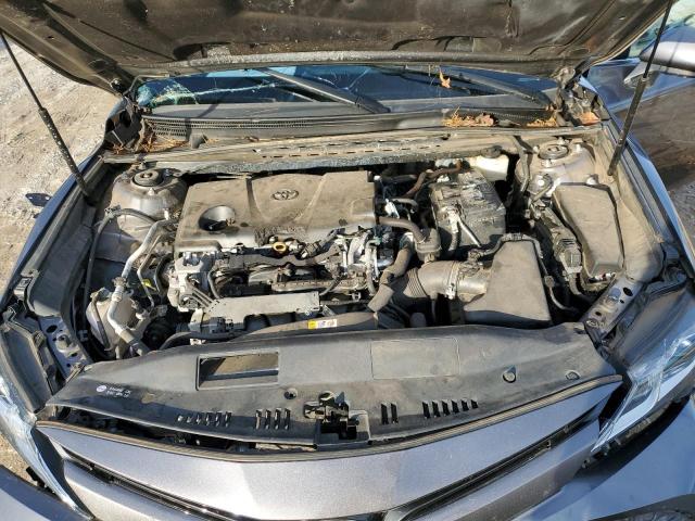 4T1B11HK4JU636430 - 2018 TOYOTA CAMRY L GRAY photo 11