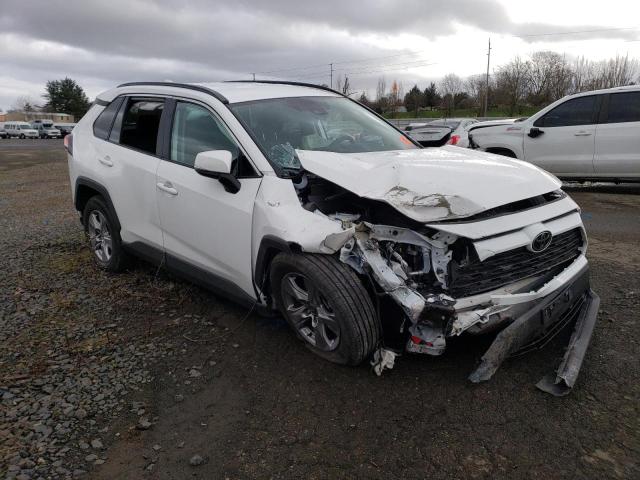 2T3P1RFV9PW383087 - 2023 TOYOTA RAV4 XLE WHITE photo 4