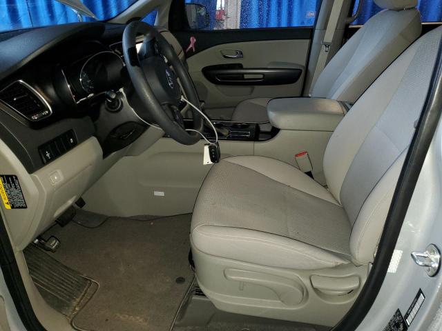 KNDMA5C16K6572240 - 2019 KIA SEDONA L SILVER photo 7