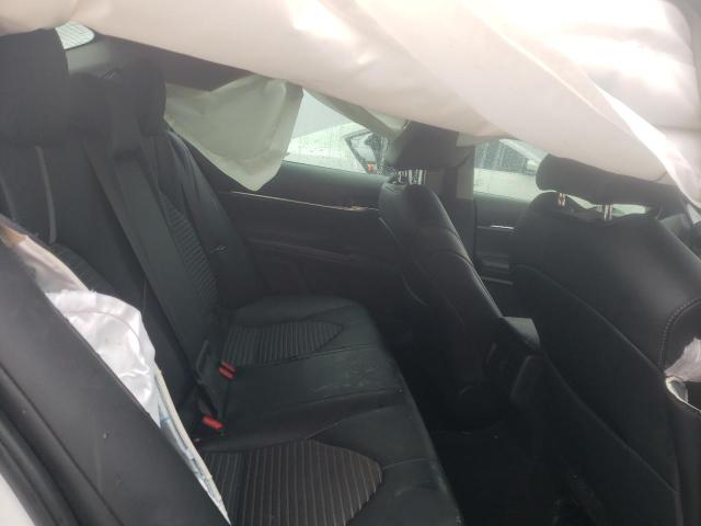 4T1S11AK6PU118841 - 2023 TOYOTA CAMRY SE NIGHT SHADE WHITE photo 10