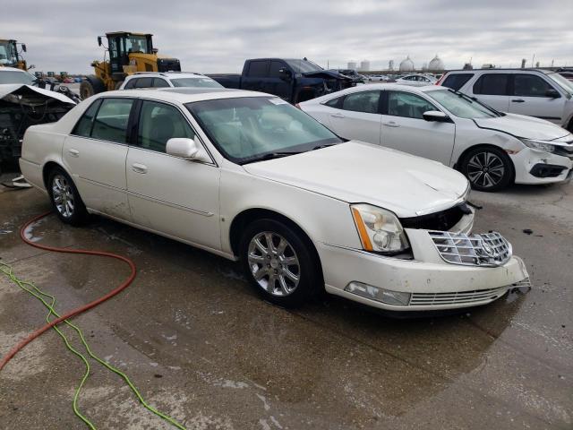 1G6KD57Y38U158796 - 2008 CADILLAC DTS WHITE photo 4