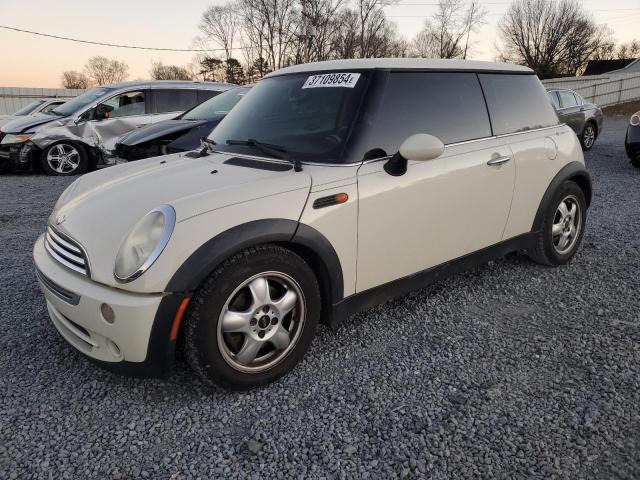 2005 MINI COOPER, 