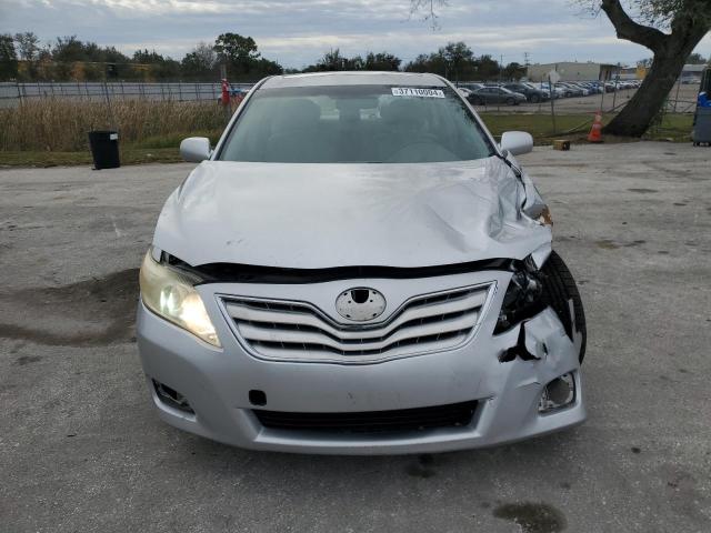 JTNBF3EK2A3001519 - 2010 TOYOTA CAMRY BASE SILVER photo 5