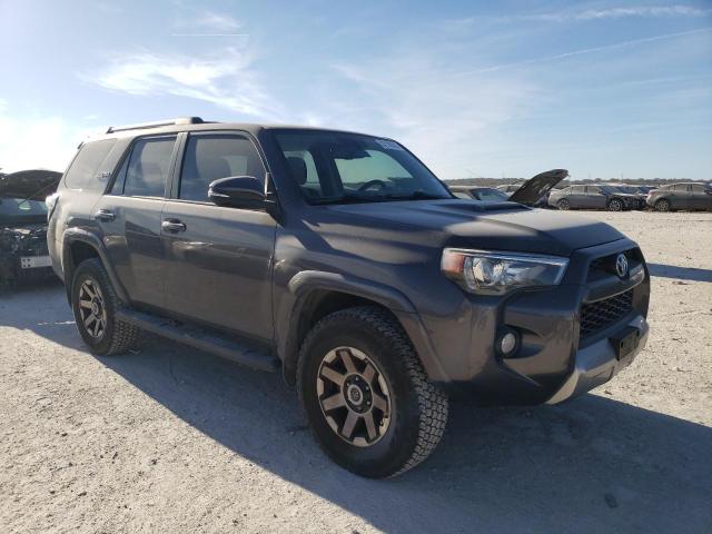 JTEBU5JR1H5481054 - 2017 TOYOTA 4RUNNER SR5/SR5 PREMIUM GRAY photo 4