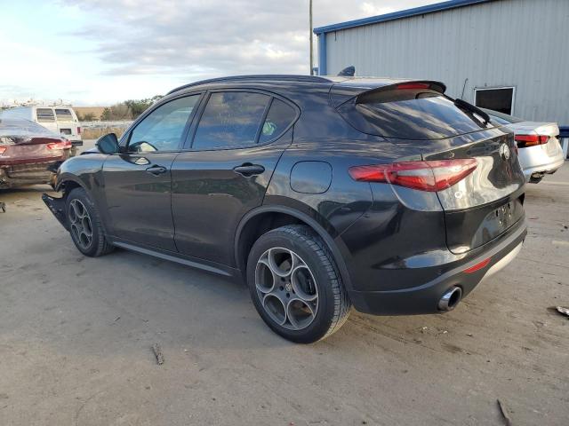 ZASFAKPN0J7B62165 - 2018 ALFA ROMEO STELVIO SPORT BLACK photo 2