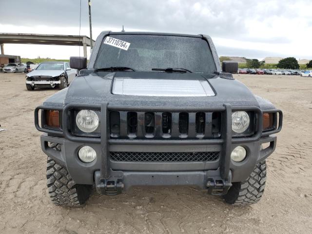 5GNEN13L798146624 - 2009 HUMMER H3T ALPHA GRAY photo 5