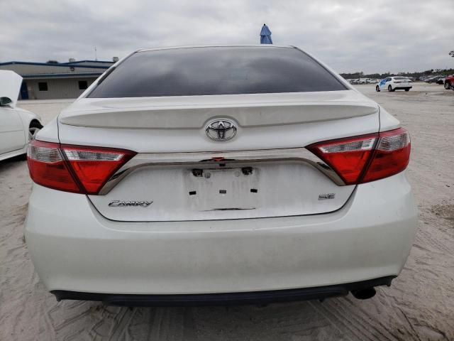 4T1BF1FK7HU277556 - 2017 TOYOTA CAMRY LE WHITE photo 6