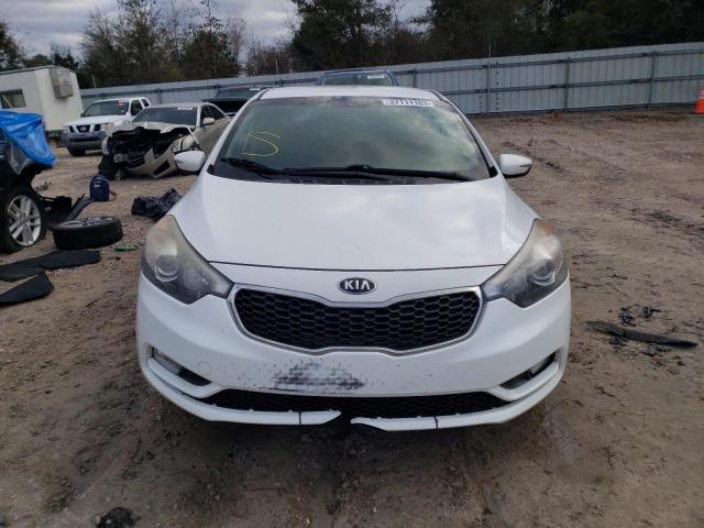 KNAFX4A82F5388827 - 2015 KIA FORTE EX WHITE photo 5