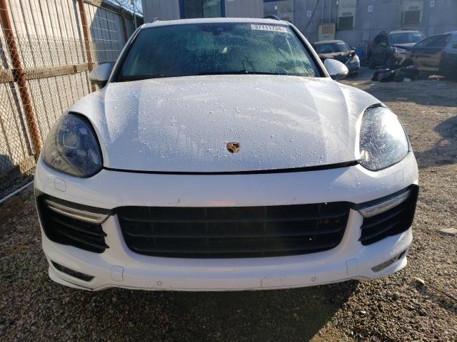 WP1AD2A25GLA73246 - 2016 PORSCHE CAYENNE GTS WHITE photo 5