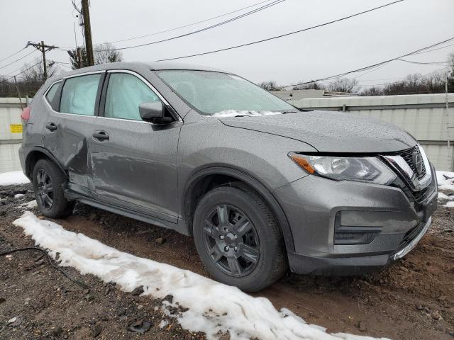 KNMAT2MV5JP546718 - 2018 NISSAN ROGUE S GRAY photo 4