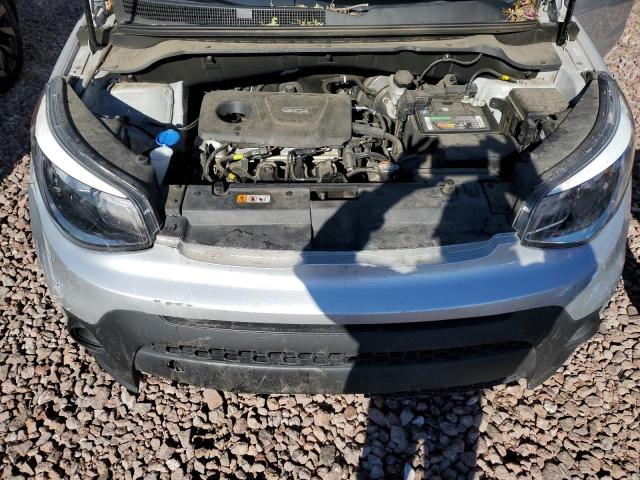 KNDJN2A28J7547351 - 2018 KIA SOUL SILVER photo 11